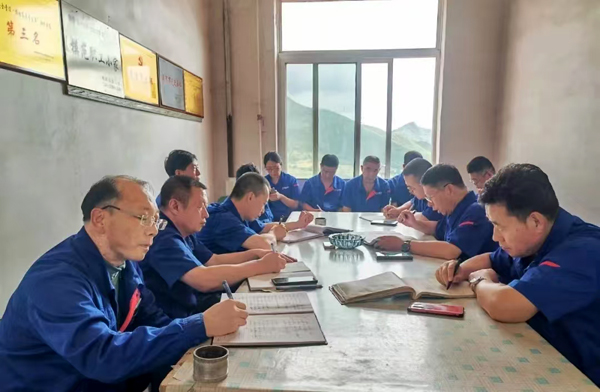 新华钼业完成首次箕斗井联动调试(图2) 微信图片_20241018084127.jpg