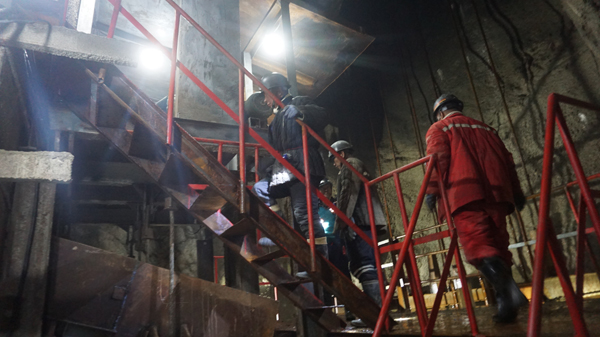 新华钼业完成首次箕斗井联动调试(图6) 5.jpg