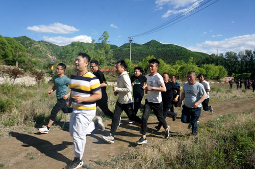 新华钼业开展“庆祝建党百年 永远跟党走”职工长跑比赛活动(图15)