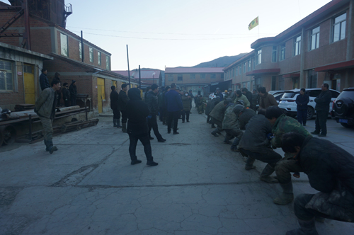 北山矿开展员工拔河比赛(图5)