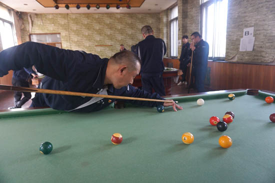 新华钼业迎“五一”职工台球赛圆满结束(图3)