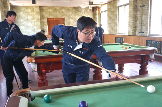 新华钼业迎“五一”职工台球赛圆满结束(图7)