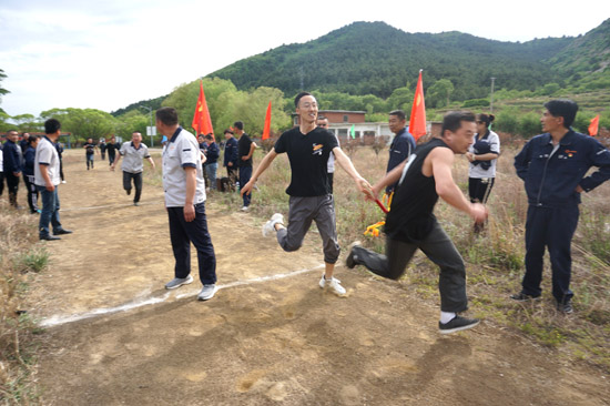 新华钼业“感恩金达 爱我家园”职工健身接力长跑圆满结束(图9)