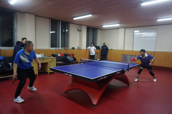 新华钼业职工乒乓球比赛精彩瞬间(图1)