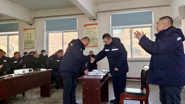 起步即冲刺 | 北山矿火力全开稳步启动生产(图3)