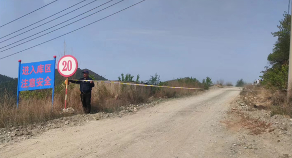 新华钼业2023年尾矿库综合应急救援演练圆满成功(图8) 2-2305160T6131W.jpg