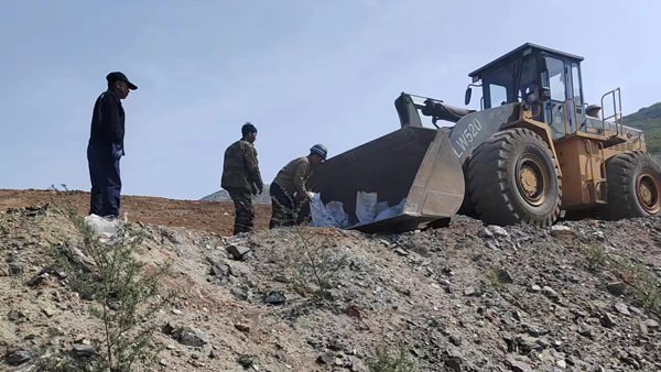 新华钼业2023年尾矿库综合应急救援演练圆满成功(图18) 2-2305160Z540P2.jpg